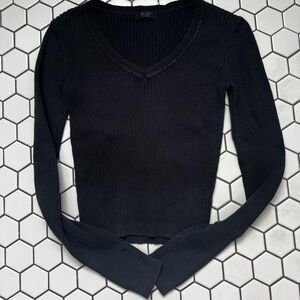 black brandy melville sweater